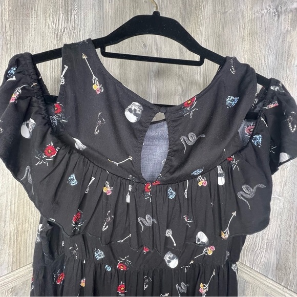 Torrid Skull Floral Snake Chills Cold Shoulder Mini Dress - Picture 6 of 9